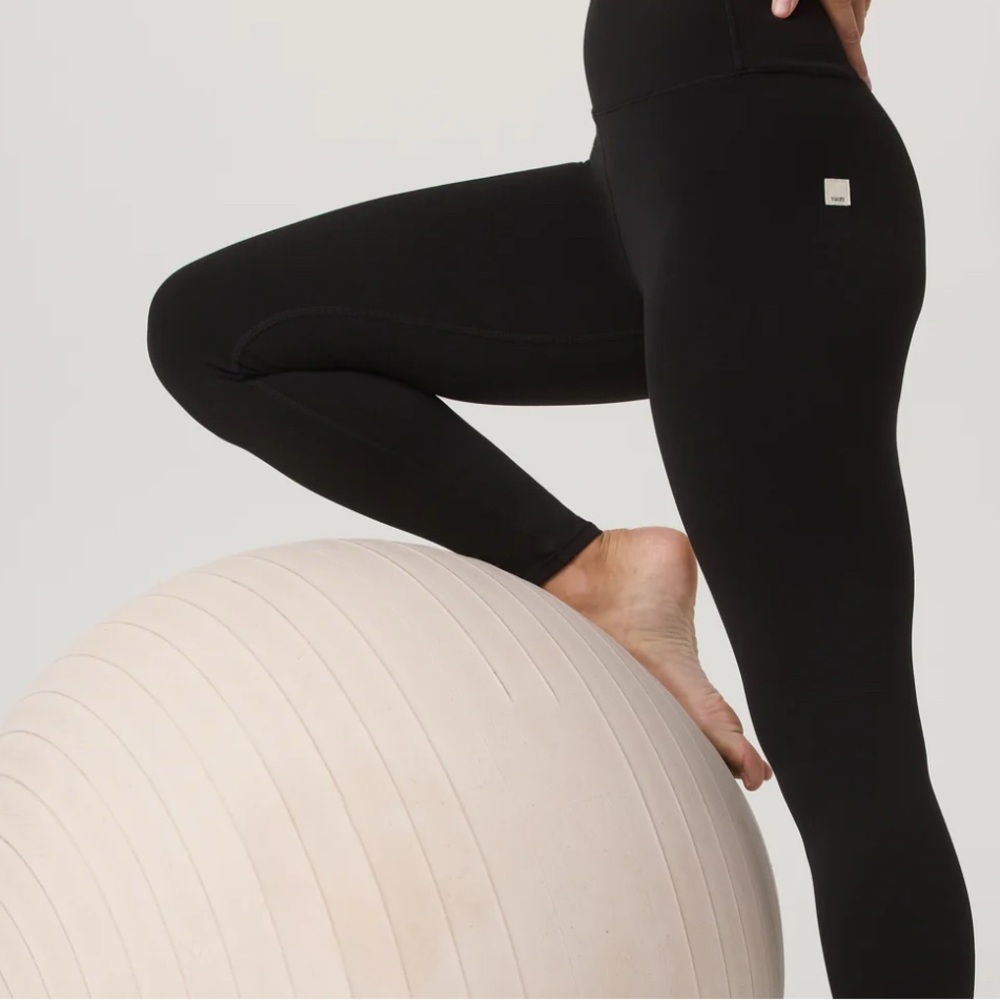 Vuori All The Feels leggings size medium